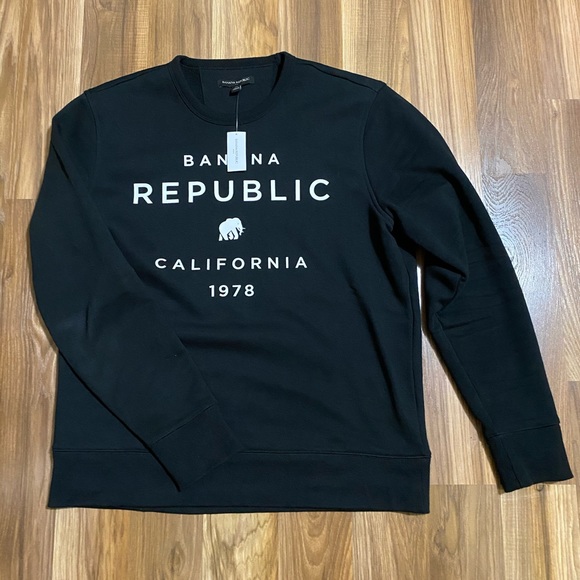 Banana Republic Sweater !!